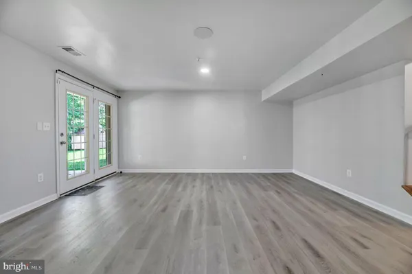 $4,950 | 8008 Hubble Drive, Glenn Dale, MD 20706