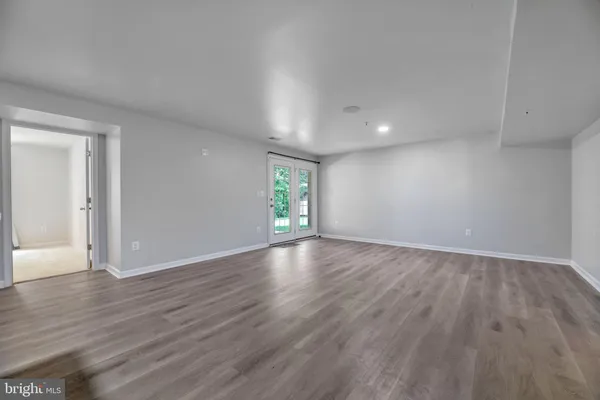 $4,950 | 8008 Hubble Drive, Glenn Dale, MD 20706