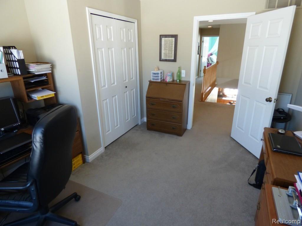 6845 Earhart Road South Lyon, MI 48178 - Photo 41 of 56 P1020569.jpg