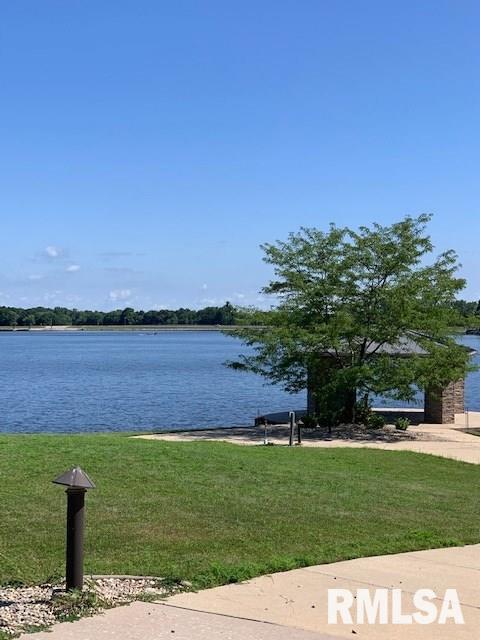 305 Harbor Point Place Springfield, IL 62712 - Photo 13 of 14 Gallery Image 13