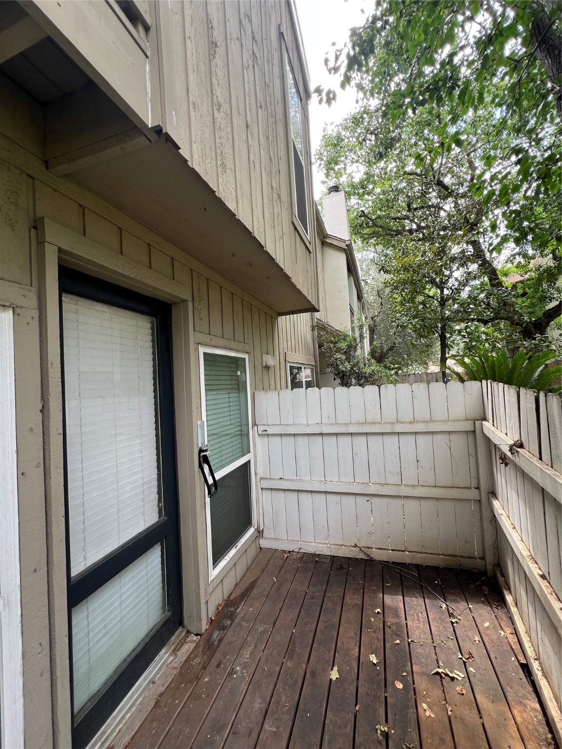 2100 Tanglewilde Street, Unit 455 Houston, TX 77063 - Photo 9 of 37 Step outside on your private patio area!