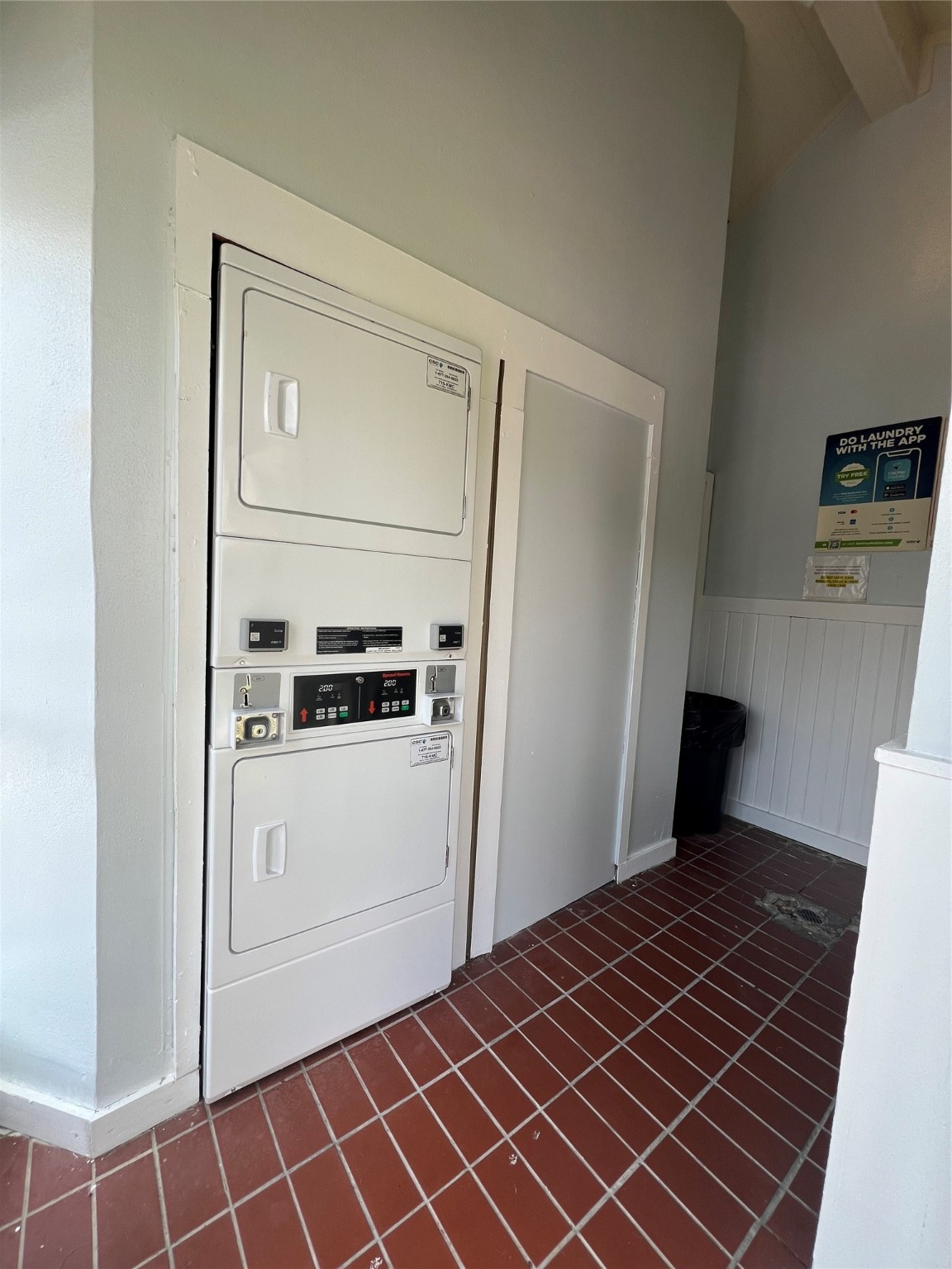 2100 Tanglewilde Street, Unit 455 Houston, TX 77063 - Photo 33 of 37 A cozy way to do the task of laundry! Schedule your showing today!