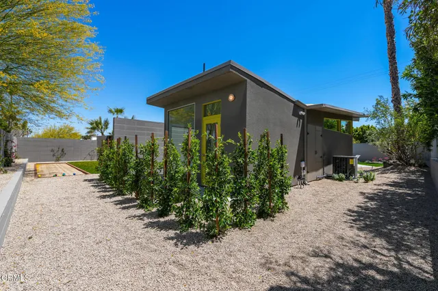 $1,298,000 | 2839 North Davis Way, Palm Springs, CA 92262