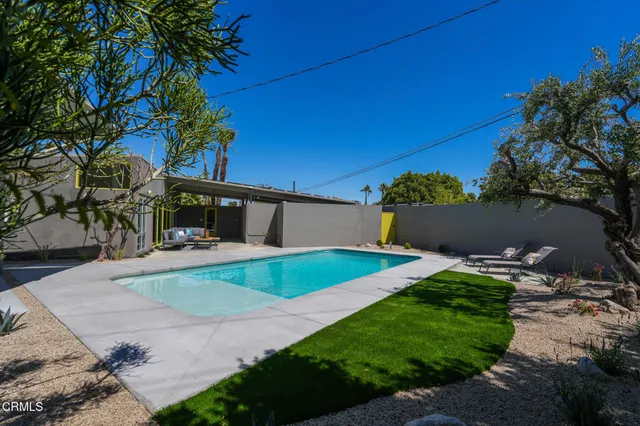 $1,298,000 | 2839 North Davis Way, Palm Springs, CA 92262