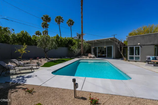 $1,298,000 | 2839 North Davis Way, Palm Springs, CA 92262