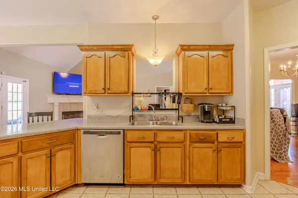 $339,000 | 3187 Marcia Louise Drive, Southaven, MS 38672