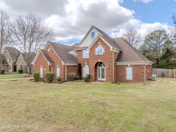 $339,000 | 3187 Marcia Louise Drive, Southaven, MS 38672