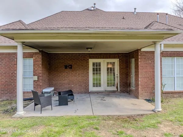 $339,000 | 3187 Marcia Louise Drive, Southaven, MS 38672