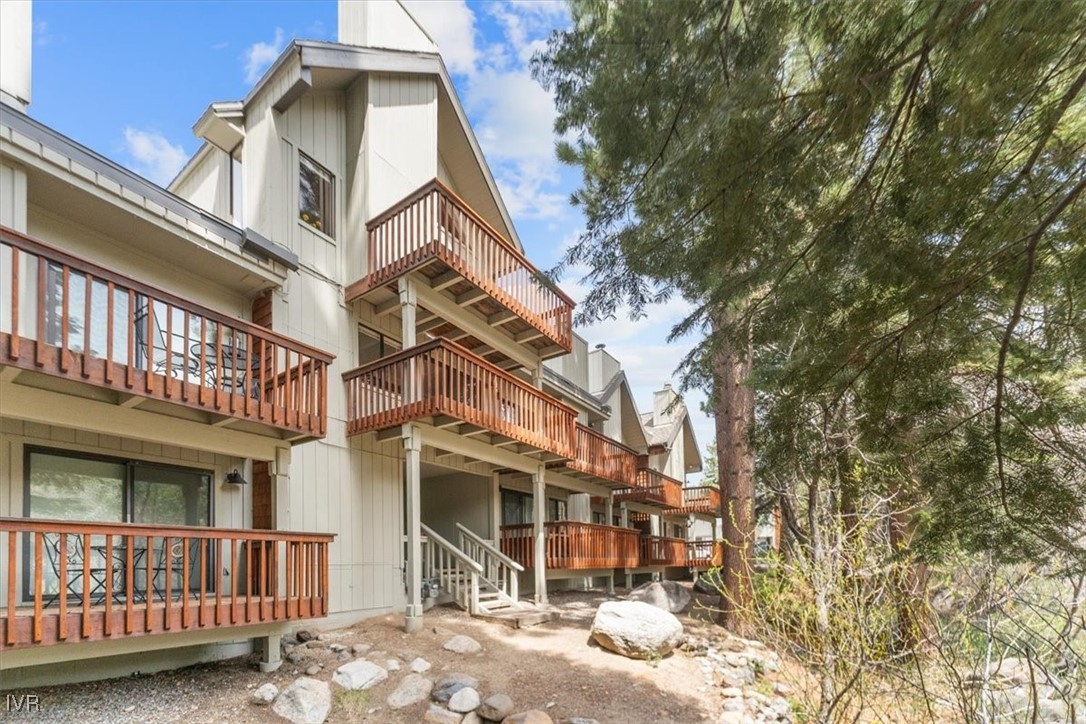 989 Tahoe Boulevard, Unit 20 Incline Village, NV 89451 - Photo 20 of 34 front view of a building