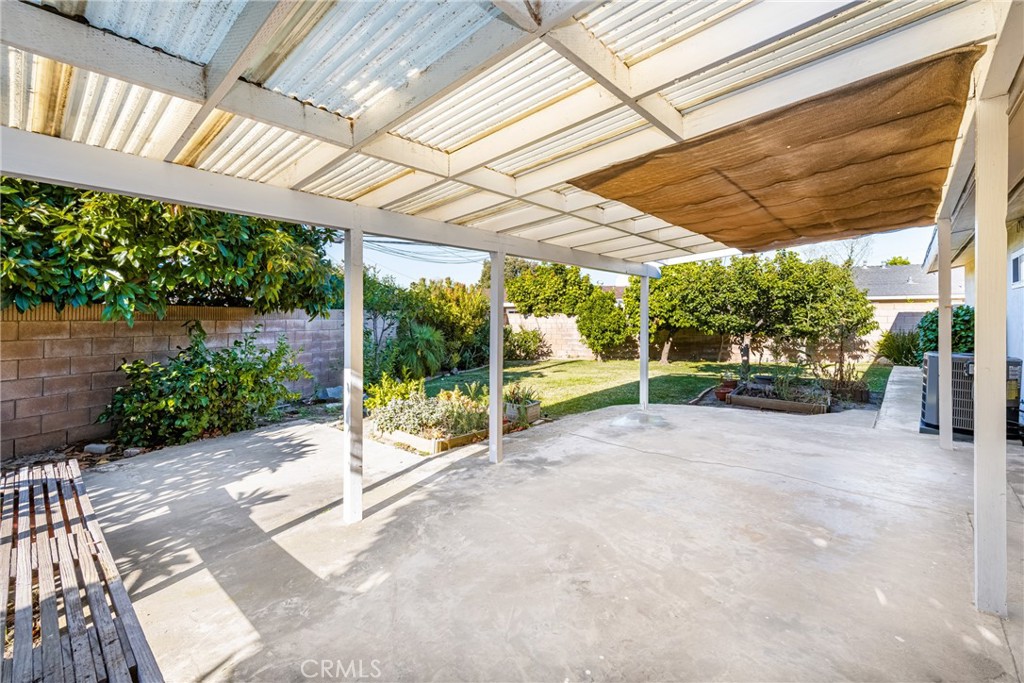 3288 Arizona Lane Costa Mesa, CA 92626 - Photo 17 of 33 a view of a backyard with garden