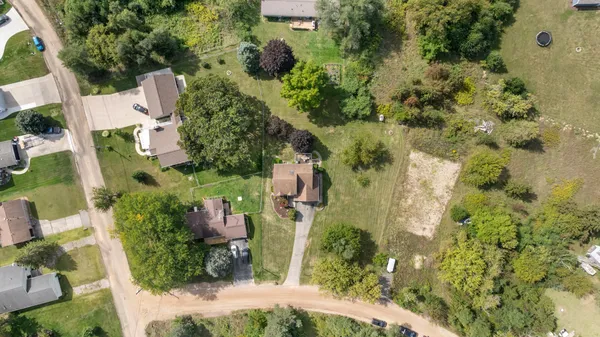 $300,000 | 110 Littlefield Lane, Brooklyn, MI 49230