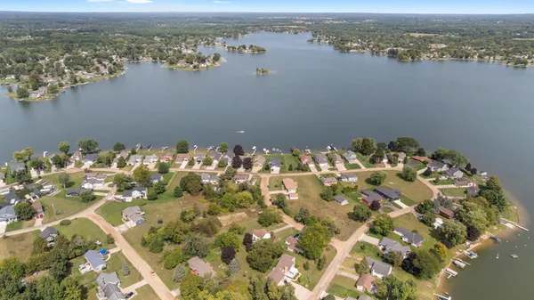 $300,000 | 110 Littlefield Lane, Brooklyn, MI 49230