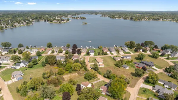 $300,000 | 110 Littlefield Lane, Brooklyn, MI 49230