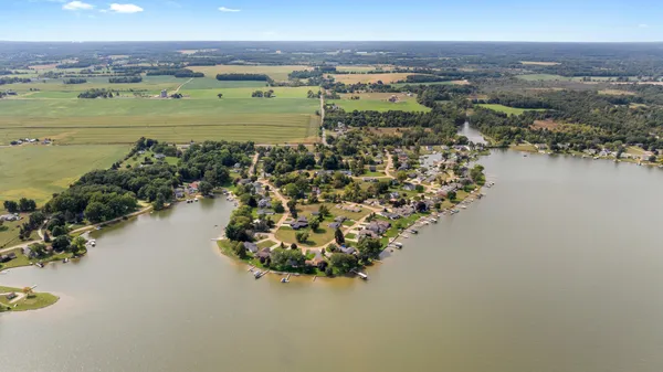 $300,000 | 110 Littlefield Lane, Brooklyn, MI 49230