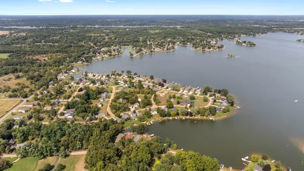 $300,000 | 110 Littlefield Lane, Brooklyn, MI 49230