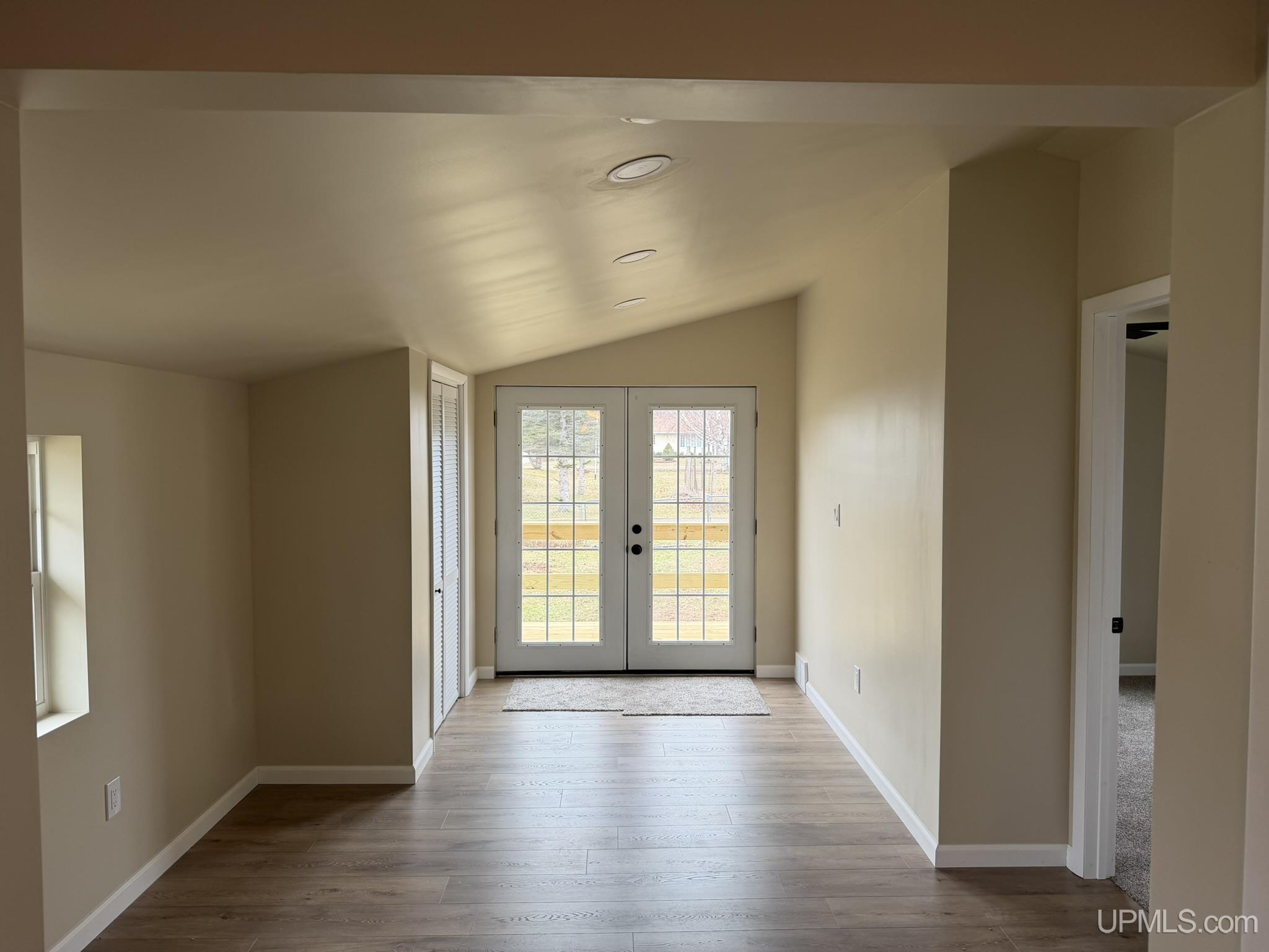 412 Case Street Kingsford, MI 49802 - Photo 10 of 30