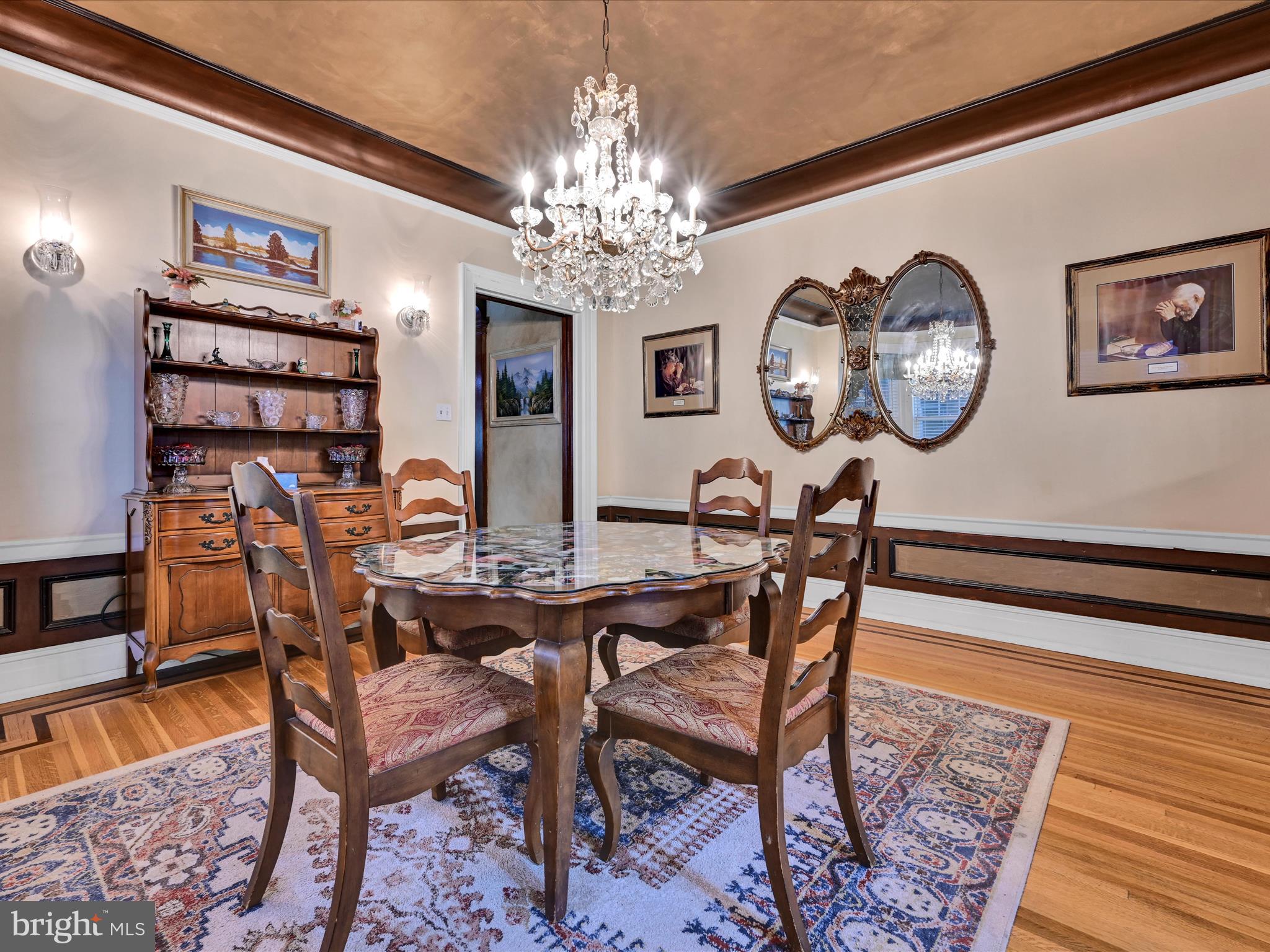 431 Centre Street Ashland, PA 17921 - Photo 15 of 57 Dining Room