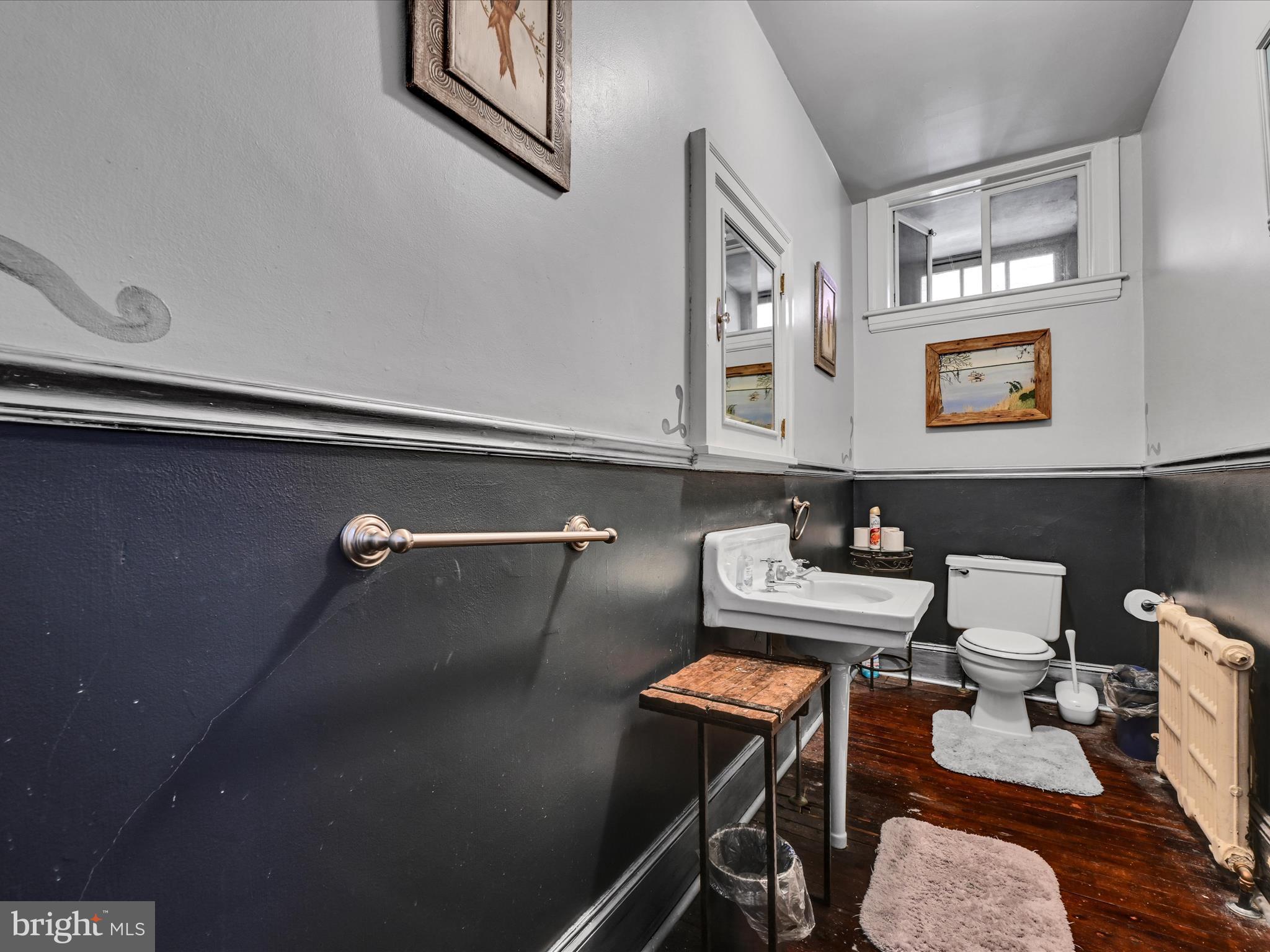 431 Centre Street Ashland, PA 17921 - Photo 19 of 51 Bath