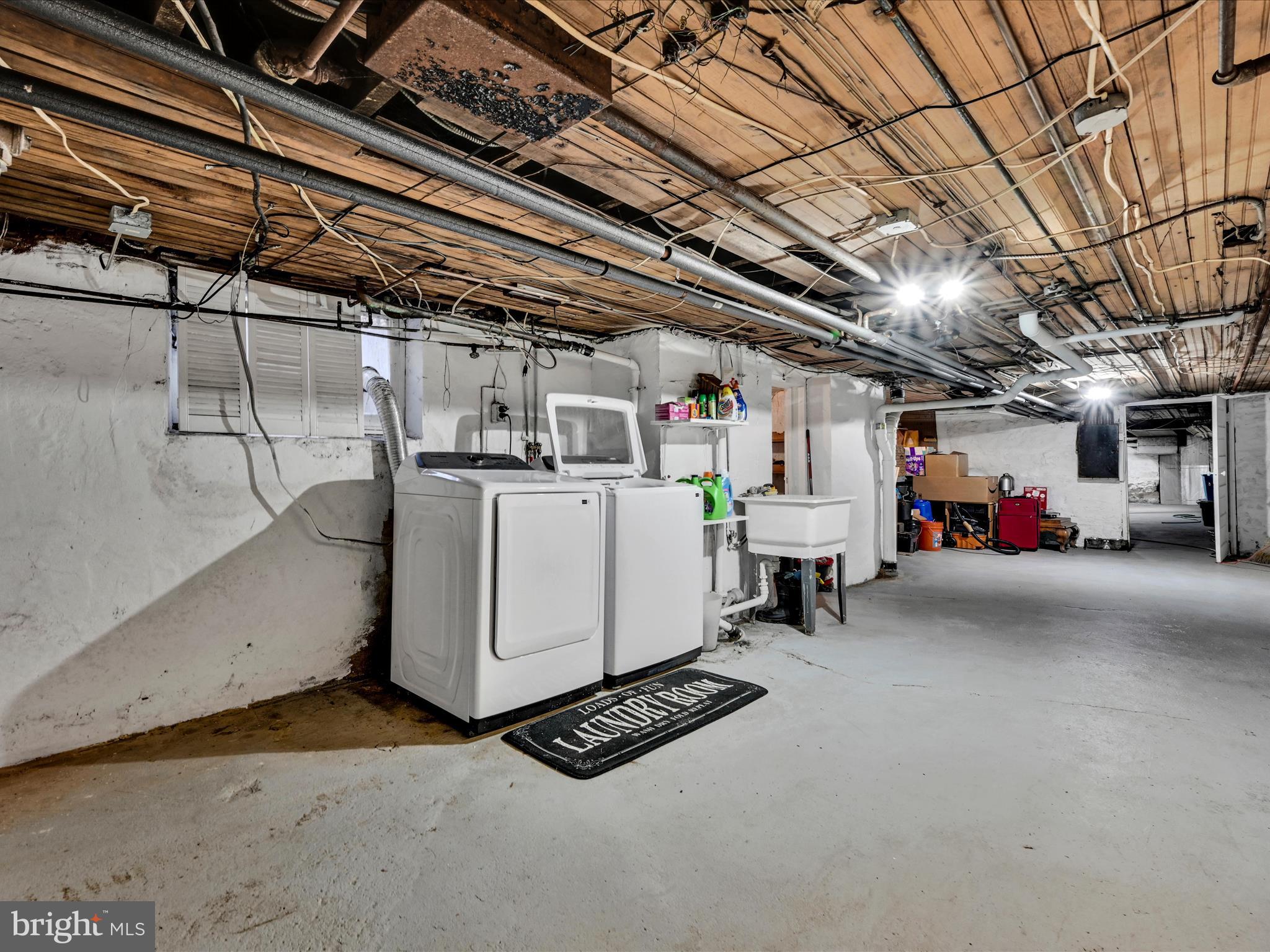 431 Centre Street Ashland, PA 17921 - Photo 40 of 57 Laundry Area