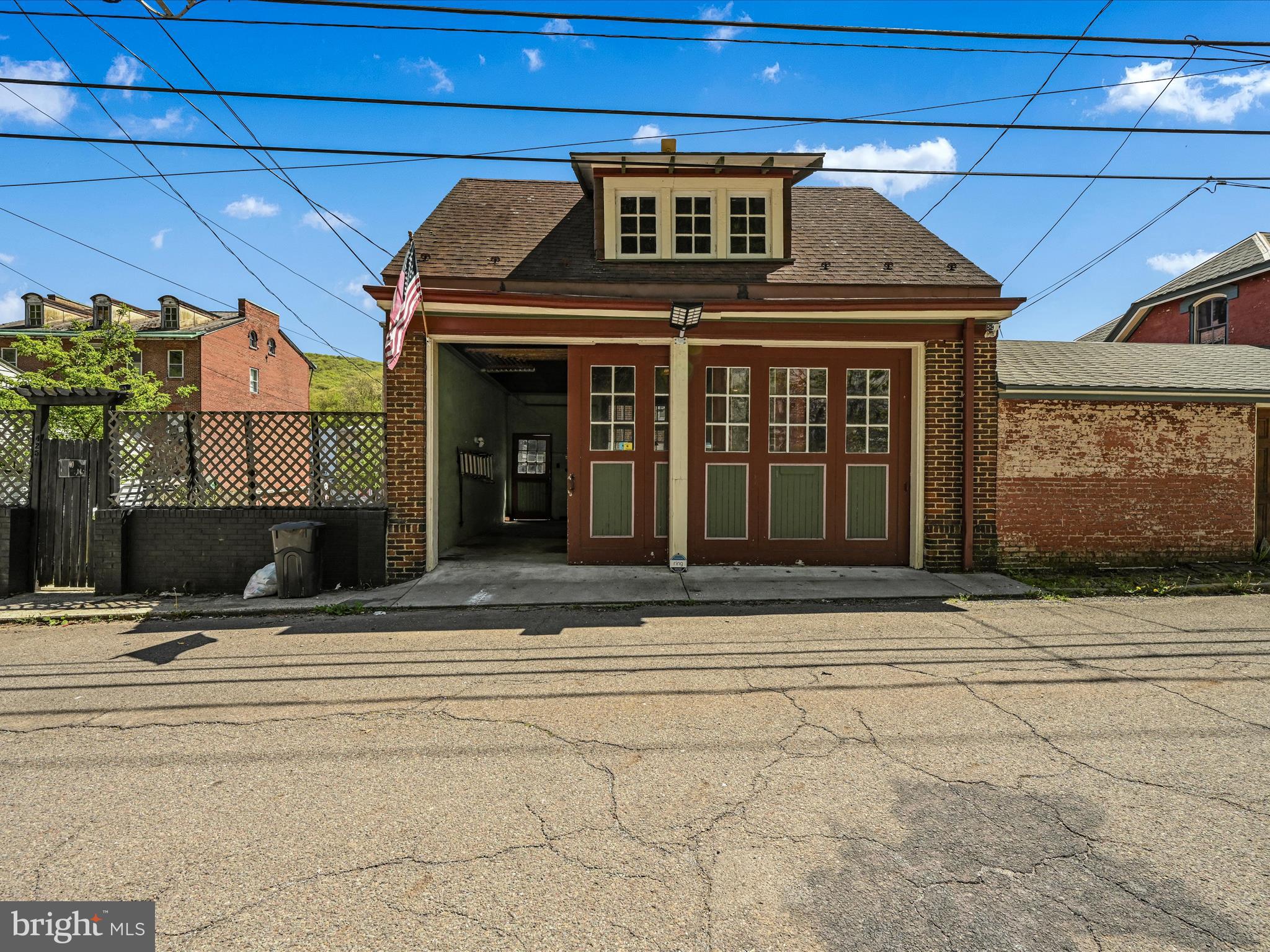 431 Centre Street Ashland, PA 17921 - Photo 4 of 51 Garage