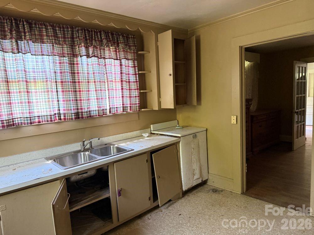 1710 Stokes Ferry Road Salisbury, NC 28146 - Photo 7 of 17 Gallery Image 7