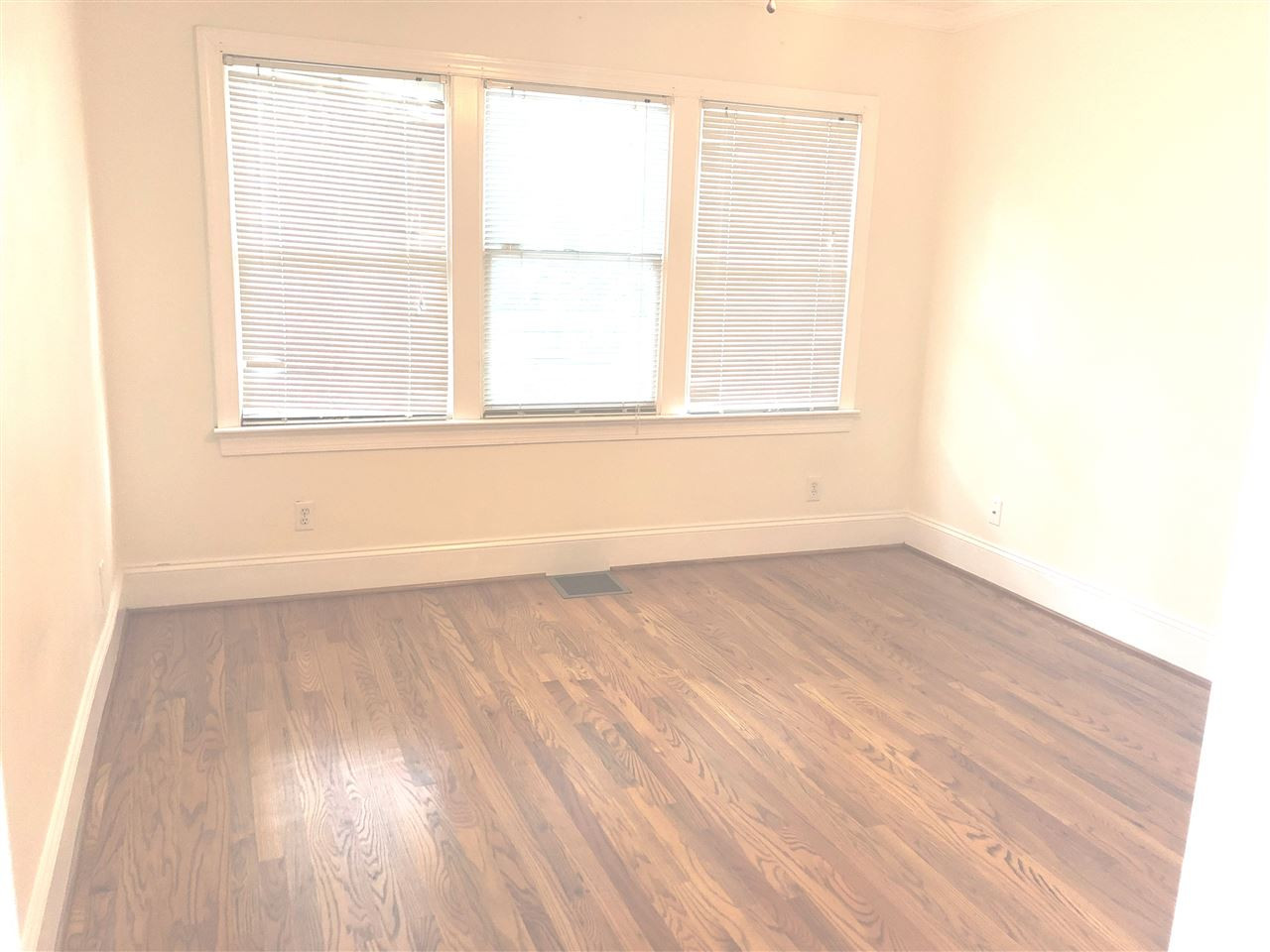 120 Georgetown Road Raleigh, NC 27608 - Photo 14 of 22 Photo 14