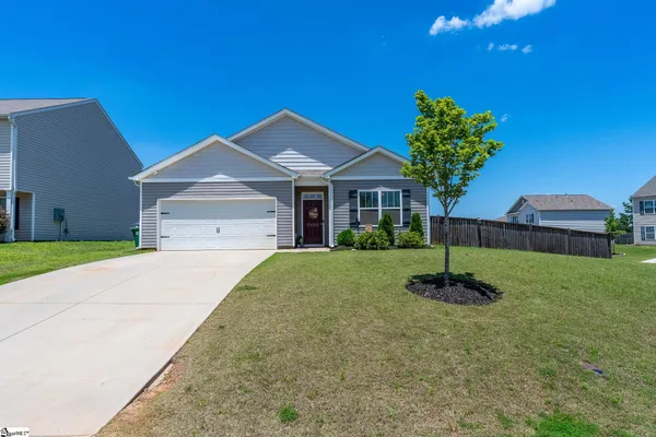 $299,000 | 3425 Woodcross Drive, Moore, SC 29369
