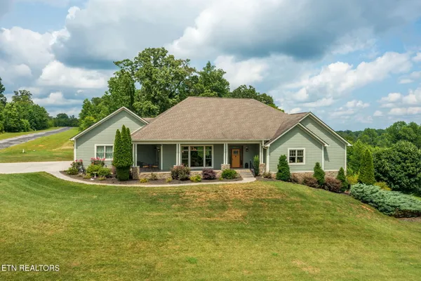$795,000 | 433 Water View Drive, Rockwood, TN 37854