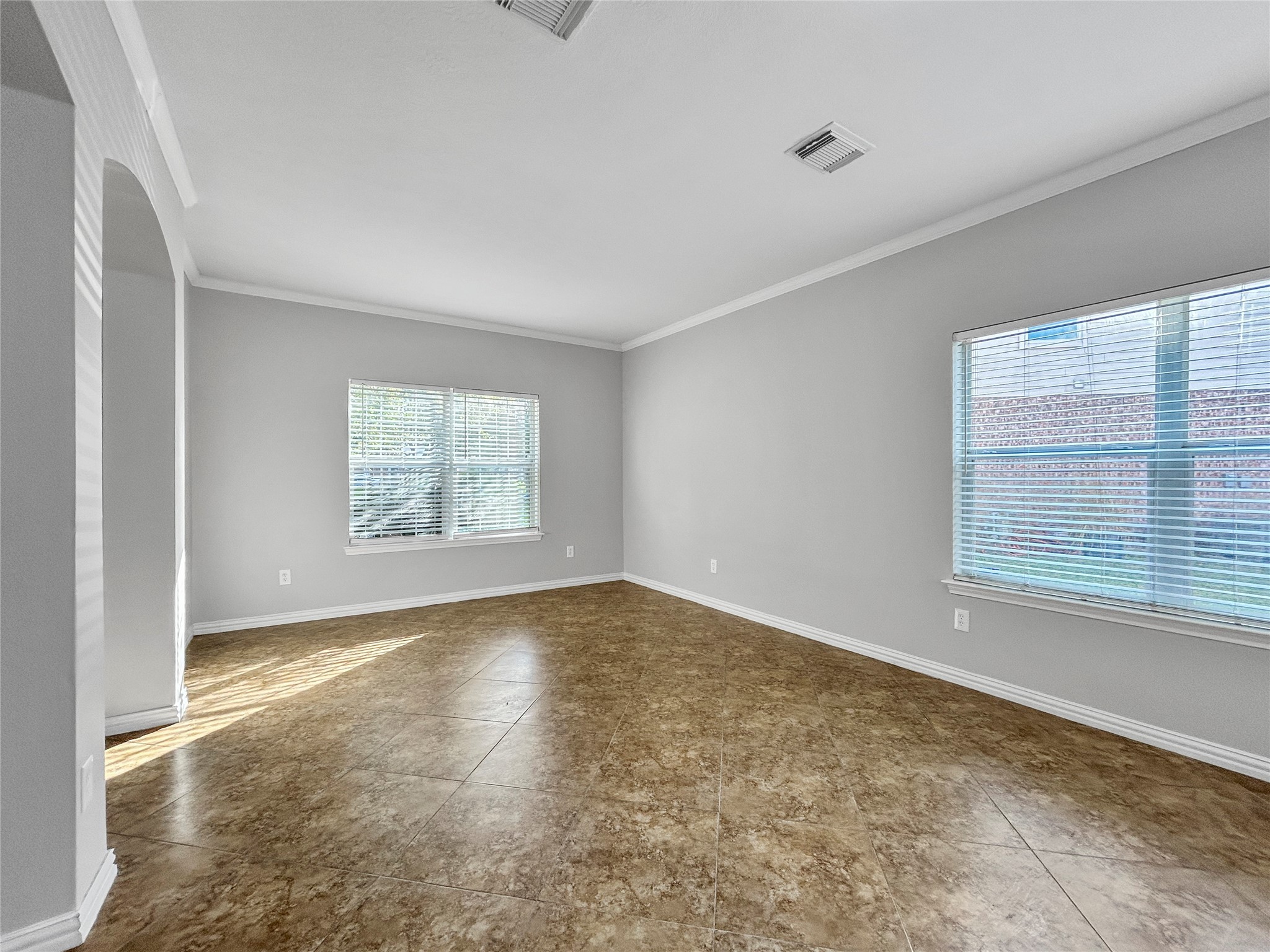 4534 Knights Court Baytown, TX 77521 - Photo 3 of 20