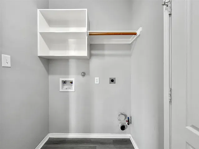 $2,425 | 4534 Knights Court, Baytown, TX 77521