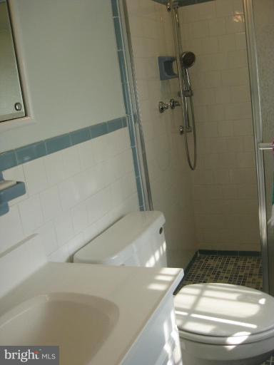 324 Felton Road Lutherville-Timonium, MD 21093 - Photo 9 of 19 Master Bath