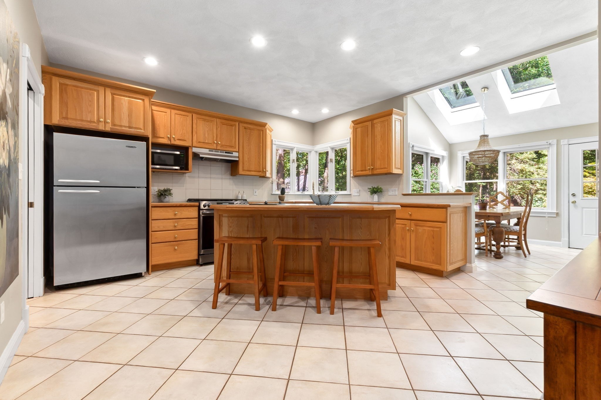 64 Leslie Road Rowley, MA 01969 - Photo 11 of 42 Gallery Image 11