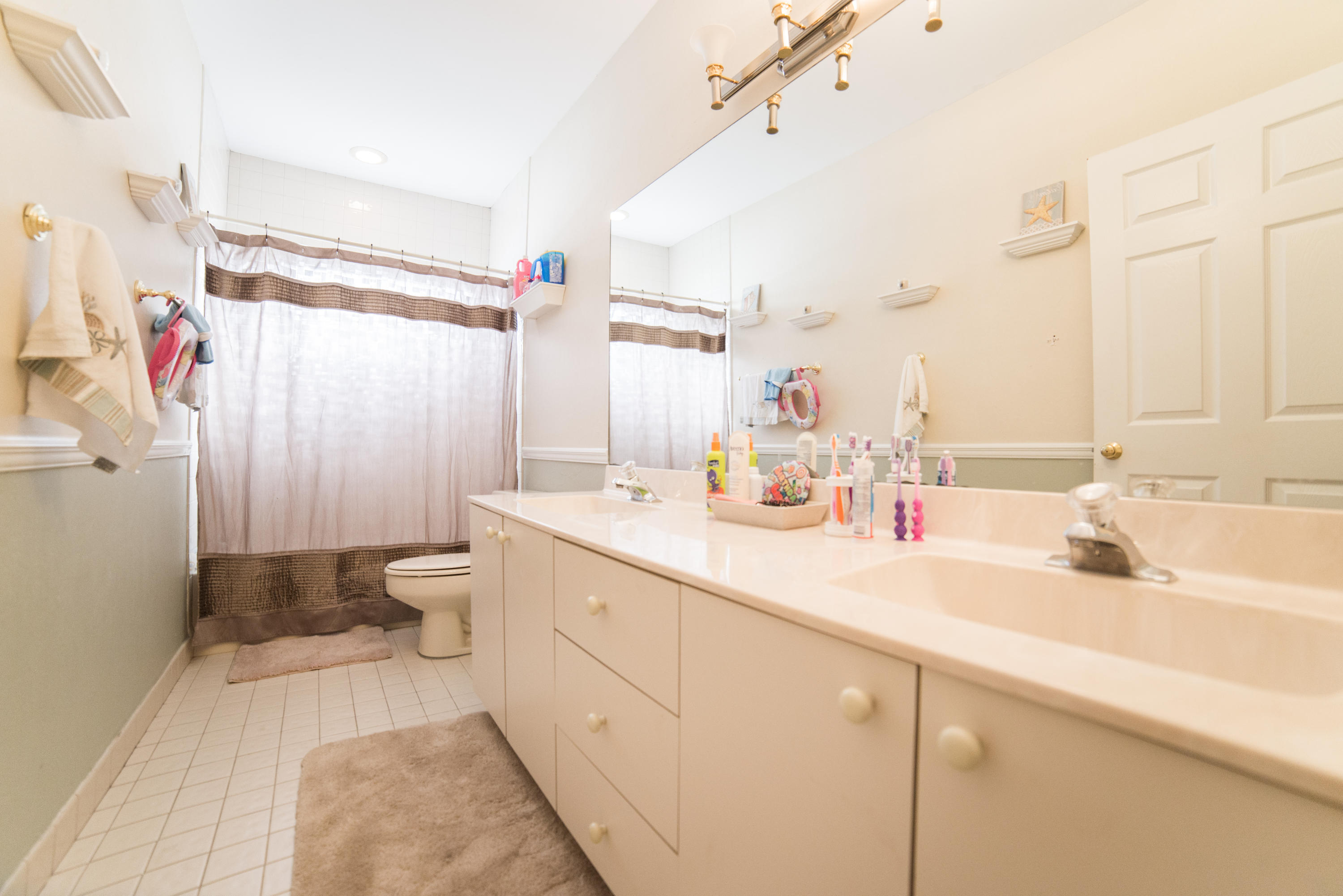 17746 Woodview Terrace Boca Raton, FL 33487 - Photo 31 of 44 bath 2