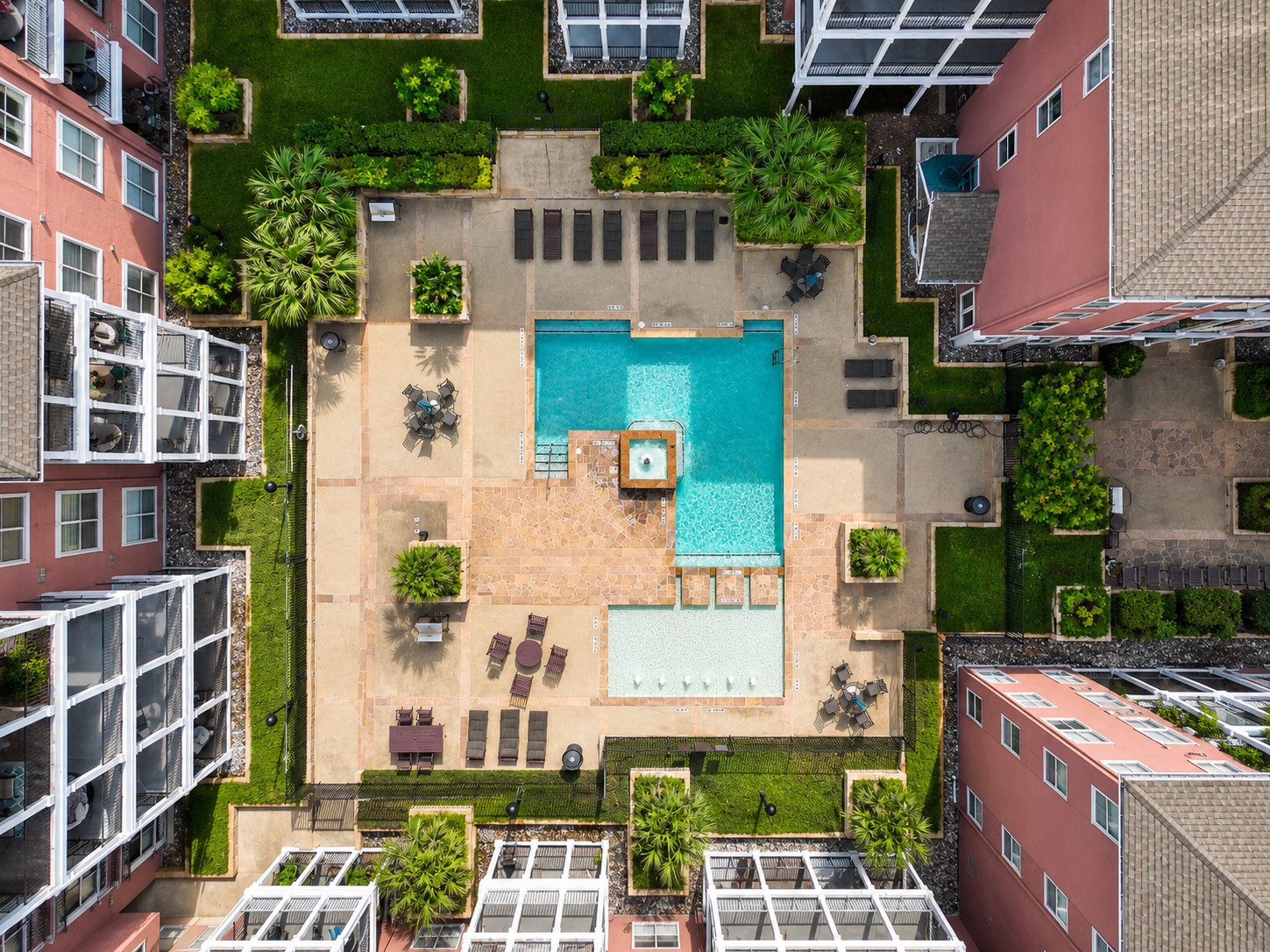 2400 McCue Road, Unit 401 Houston, TX 77056 - Photo 31 of 47 Gorgeous bird's-eye view of the pool area.