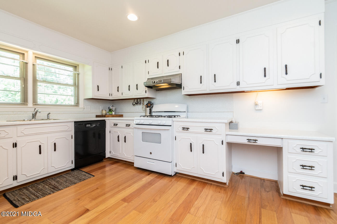 2848 Riverview Road Macon, GA 31204 - Photo 5 of 22 DSC_6263