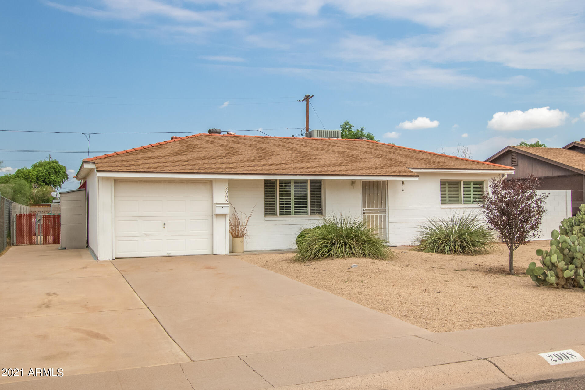2908 West Charter Oak Road Phoenix, AZ 85029 - Photo 2 of 28 2908 W Charter Oak Road