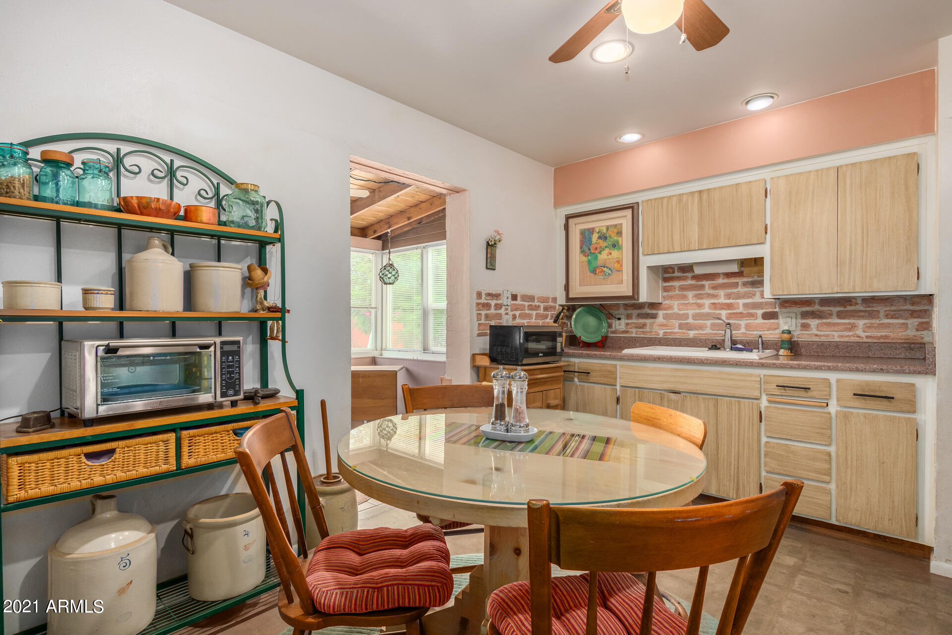 2908 West Charter Oak Road Phoenix, AZ 85029 - Photo 7 of 28 Kitchen