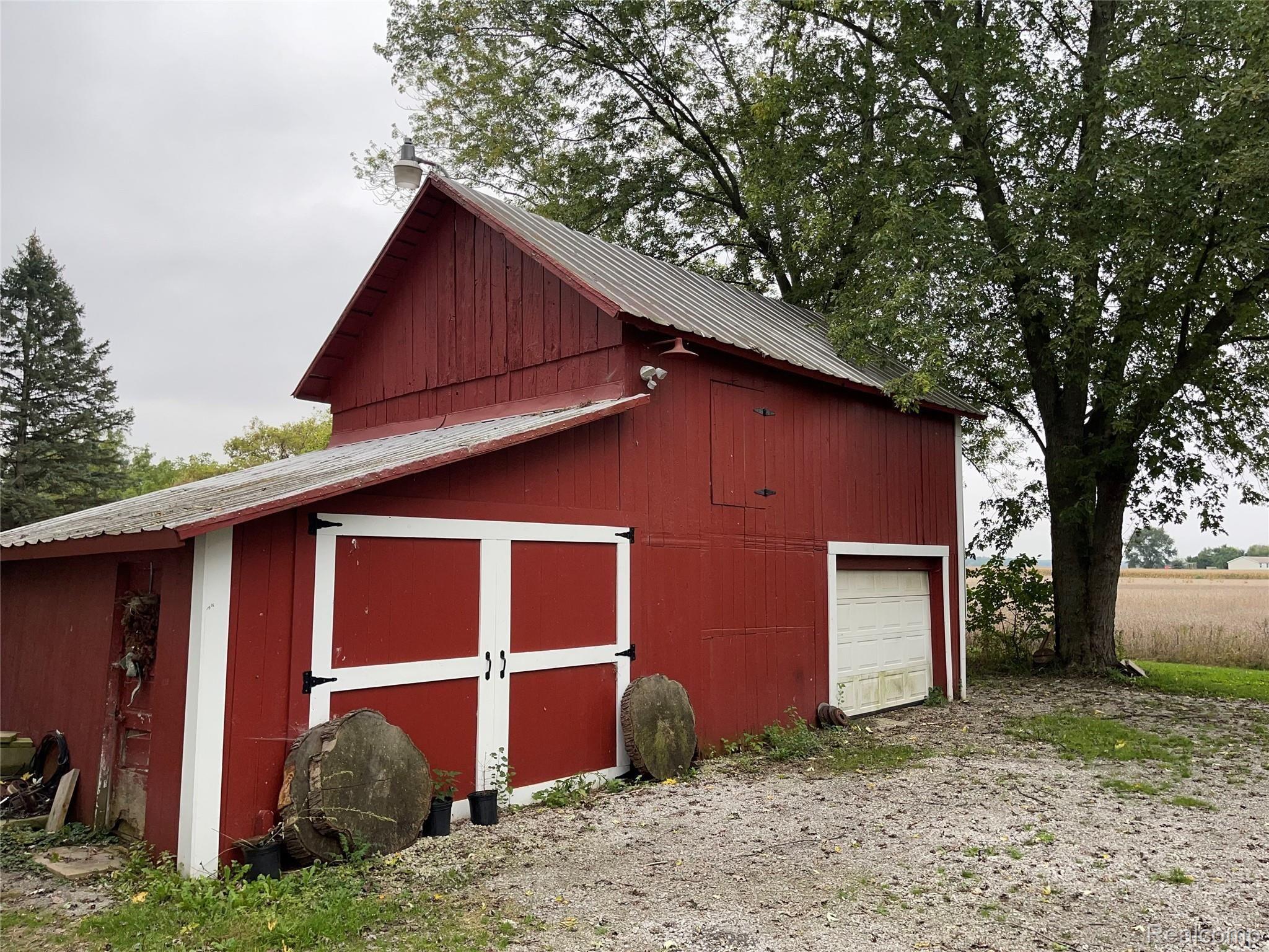 3887 West Dunbar Road Monroe, MI 48161 - Photo 24 of 28 8E4DB7AC-764F-4266-BAEF-0FB2F5D2D0C3.jpeg