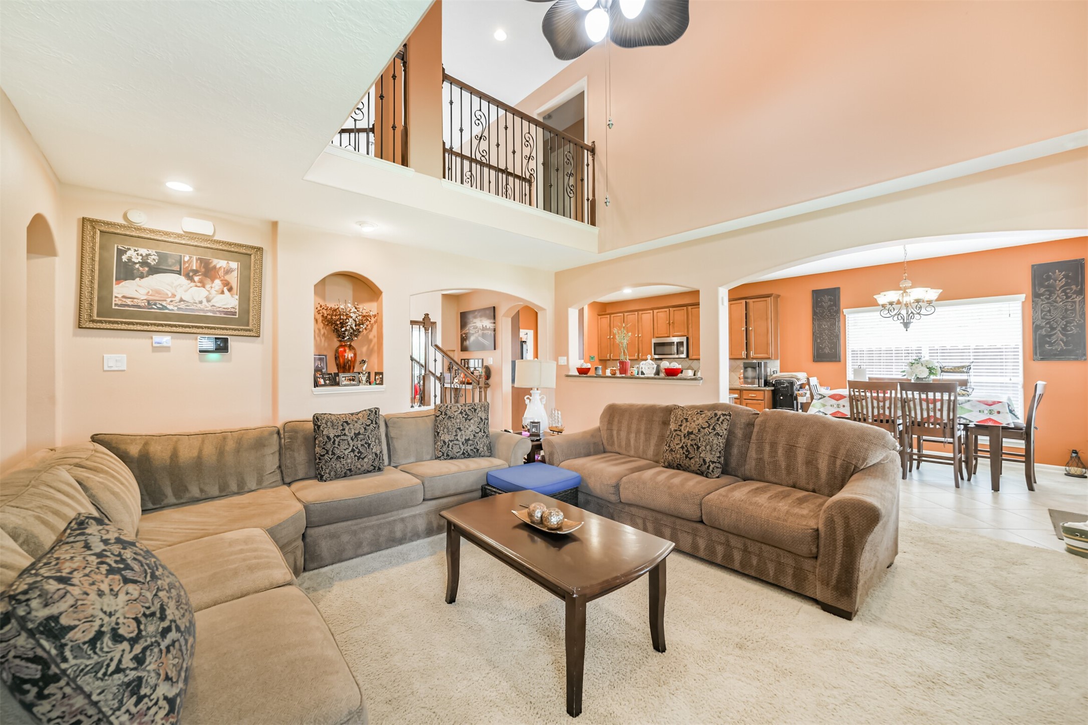 22015 Bridgestone Eagle Court Spring, TX 77388 - Photo 10 of 48