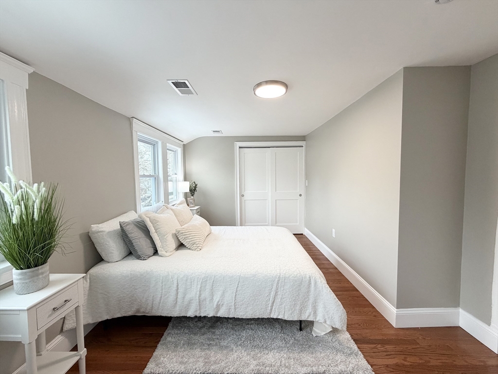 406 Chestnut Street Lynn, MA 01902 - Photo 22 of 38