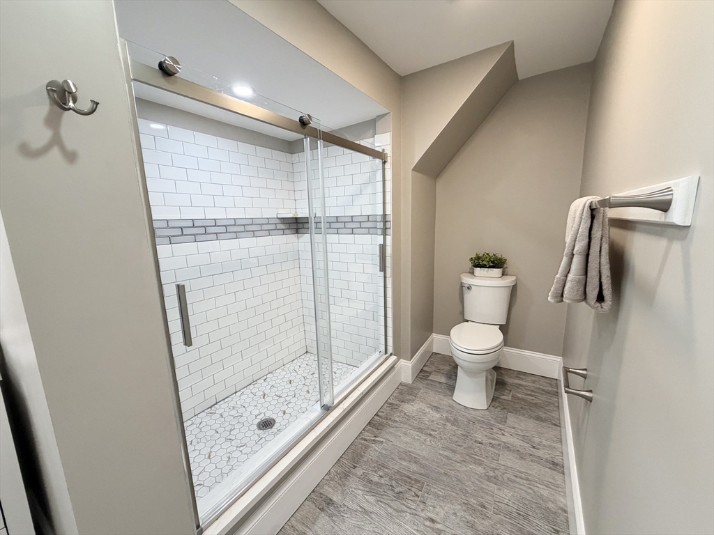 406 Chestnut Street Lynn, MA 01902 - Photo 28 of 38