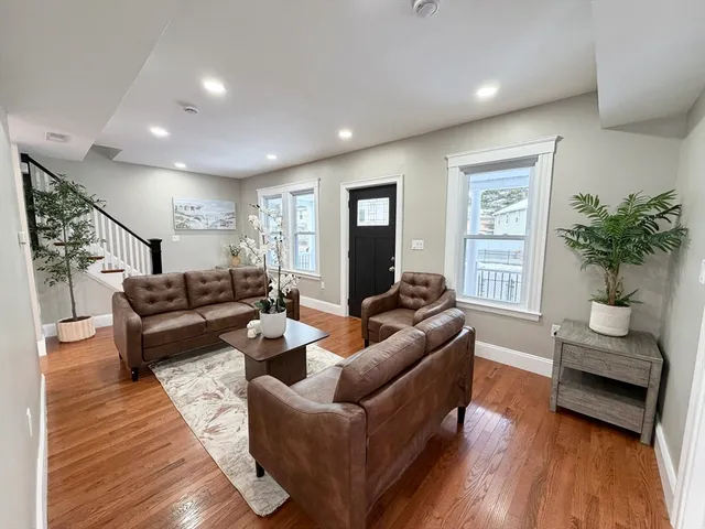 $619,000 | 406 Chestnut Street, Lynn, MA 01902
