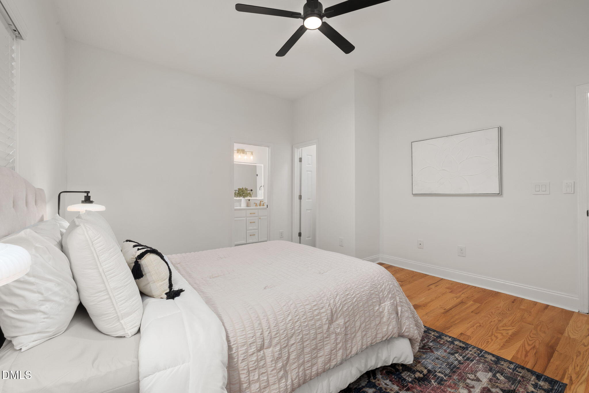 305 Freeman Street Raleigh, NC 27601 - Photo 13 of 35 31-web-or-mls-DX3A4041