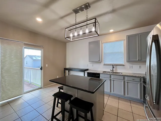 $1,695 | 3522 Copper Rim, San Antonio, TX 78245