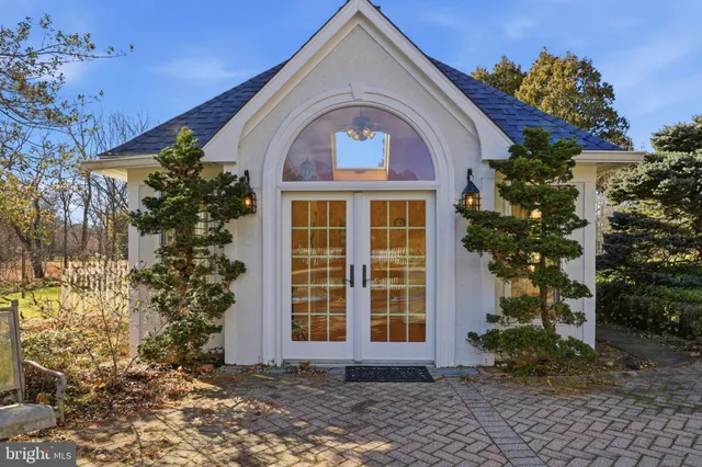 $969,900 | 38 Larsen Road, Ringoes, NJ 08551