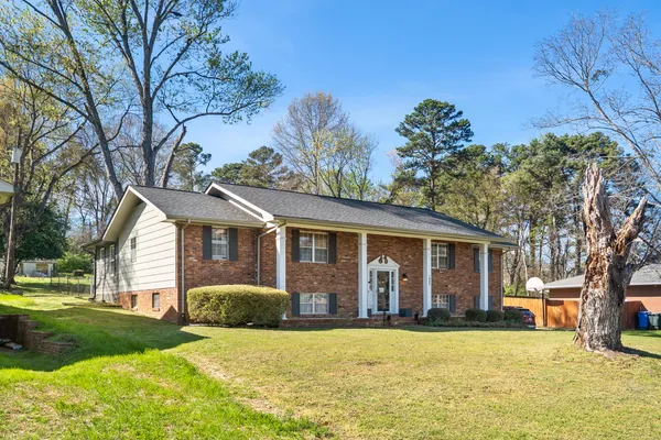 $370,000 | 1905 Bella Vista Drive, Chattanooga, TN 37421