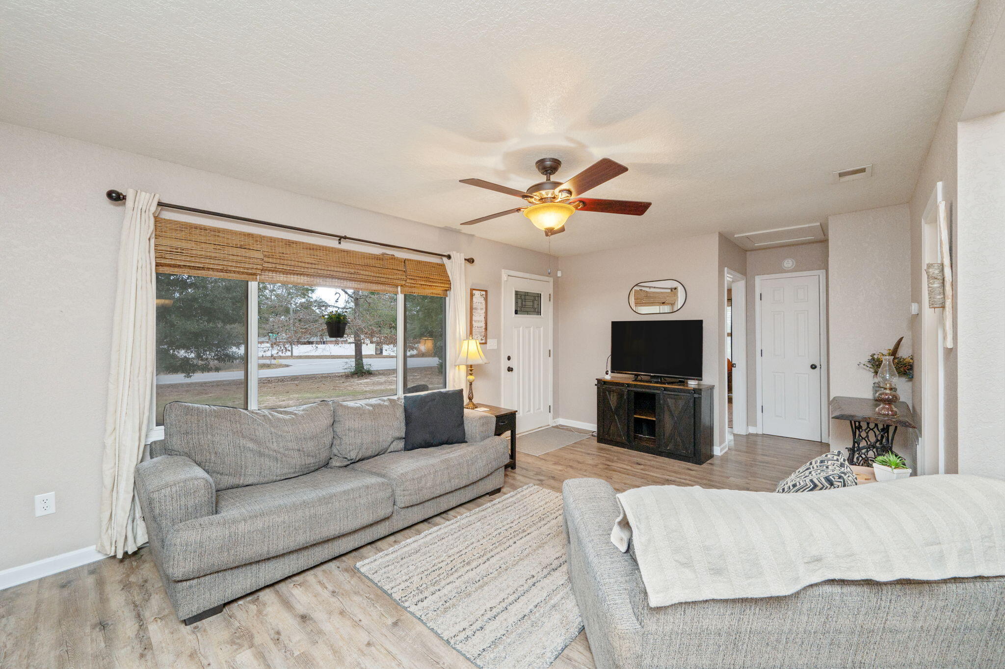 6198 Garden City Road Crestview, FL 32539 - Photo 9 of 38 11-web-or-mls-6198 Garden City Rd-11
