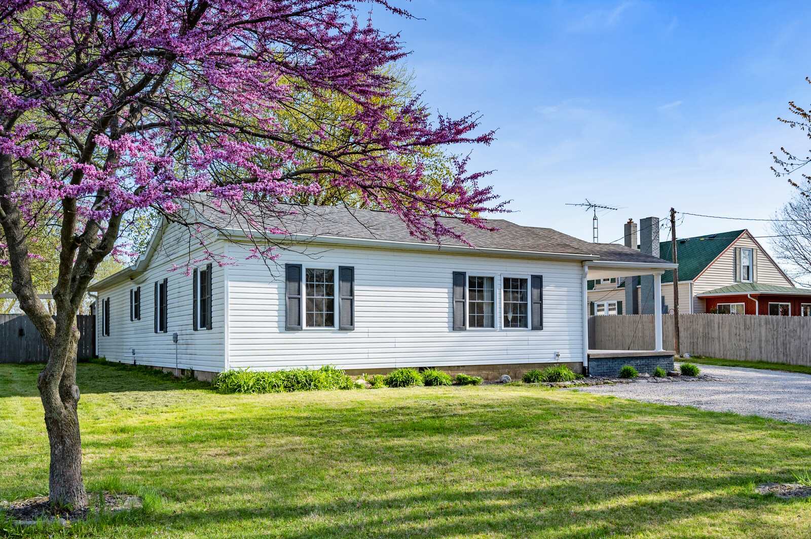 6030 East Inlow Springs Road Muncie, IN 47302 - Photo 1 of 25