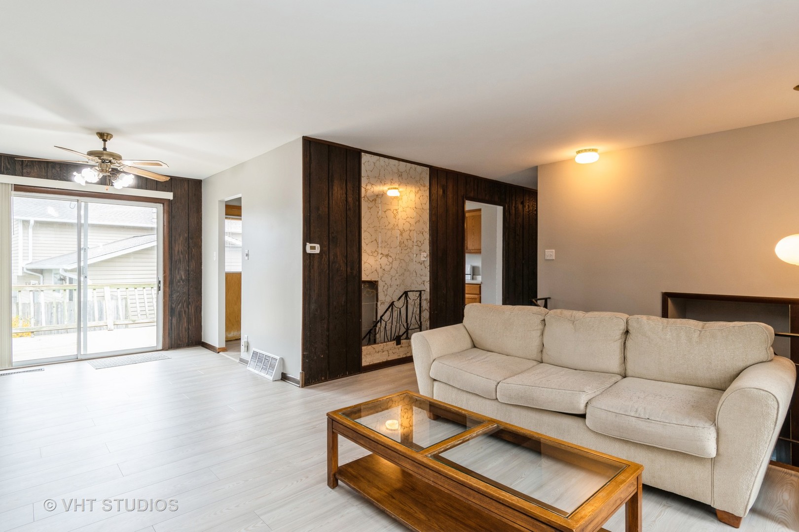 360 Galahad Road Bolingbrook, IL 60440 - Photo 4 of 20 a living room with furniture