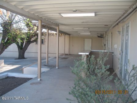 702 West Roger Road Tucson, AZ 85705 - Photo 6 of 25